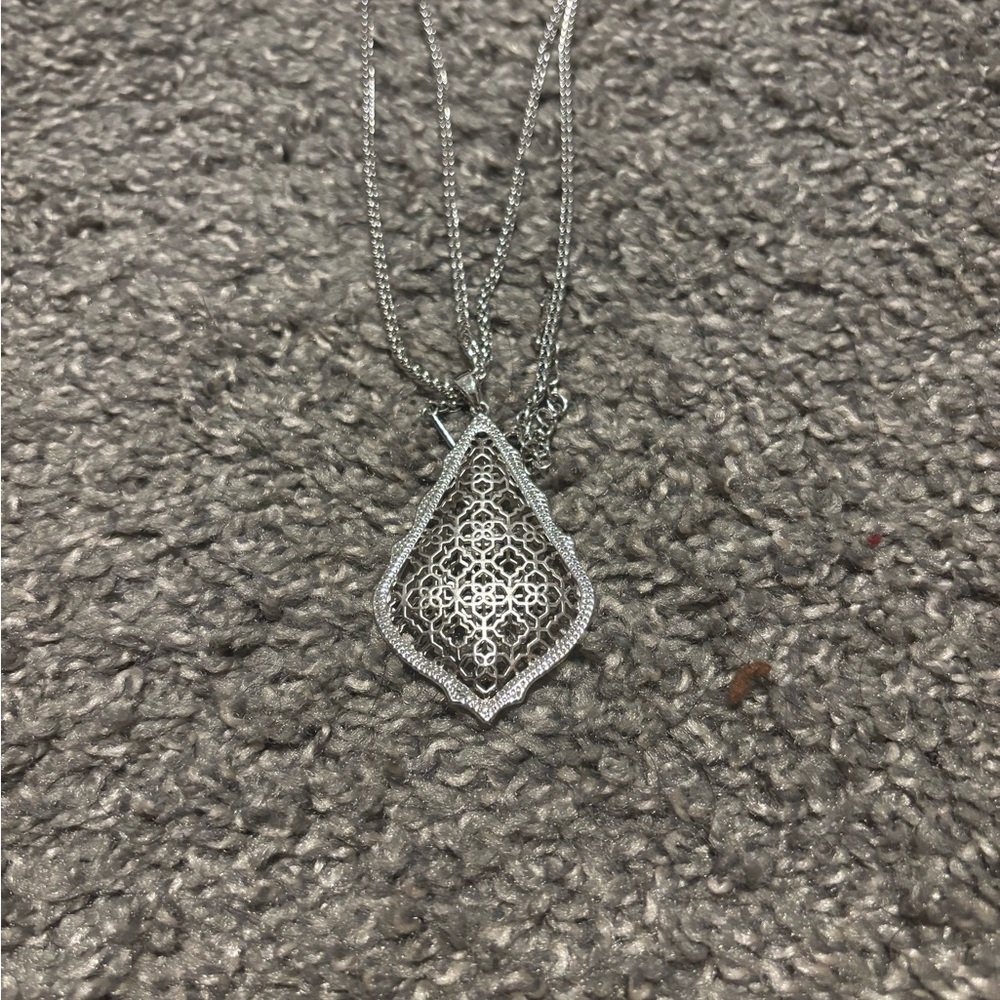 Kendra Scott Silver Filigree Pendant Necklace